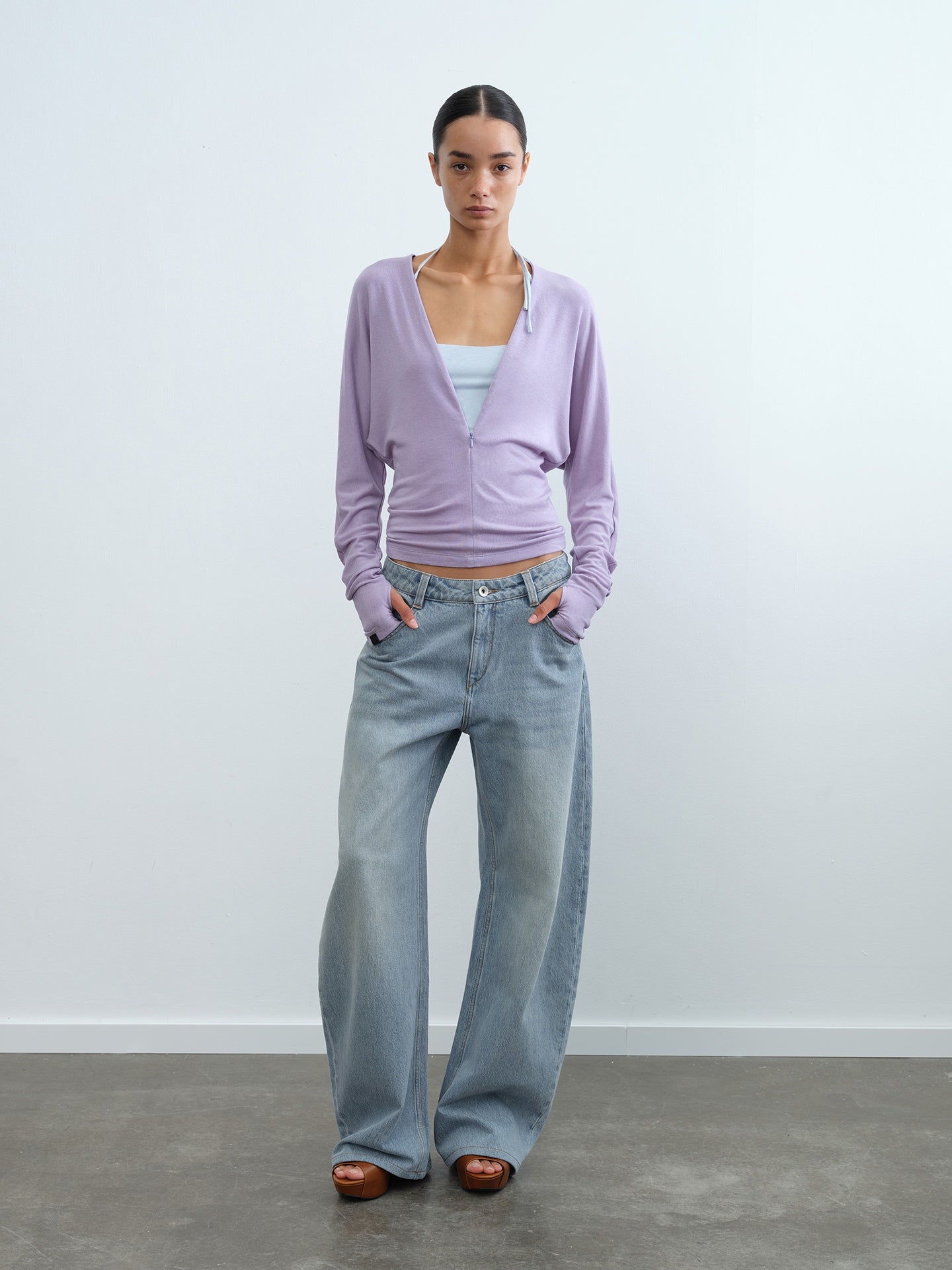 Harper Mid-Rise Banana Jeans