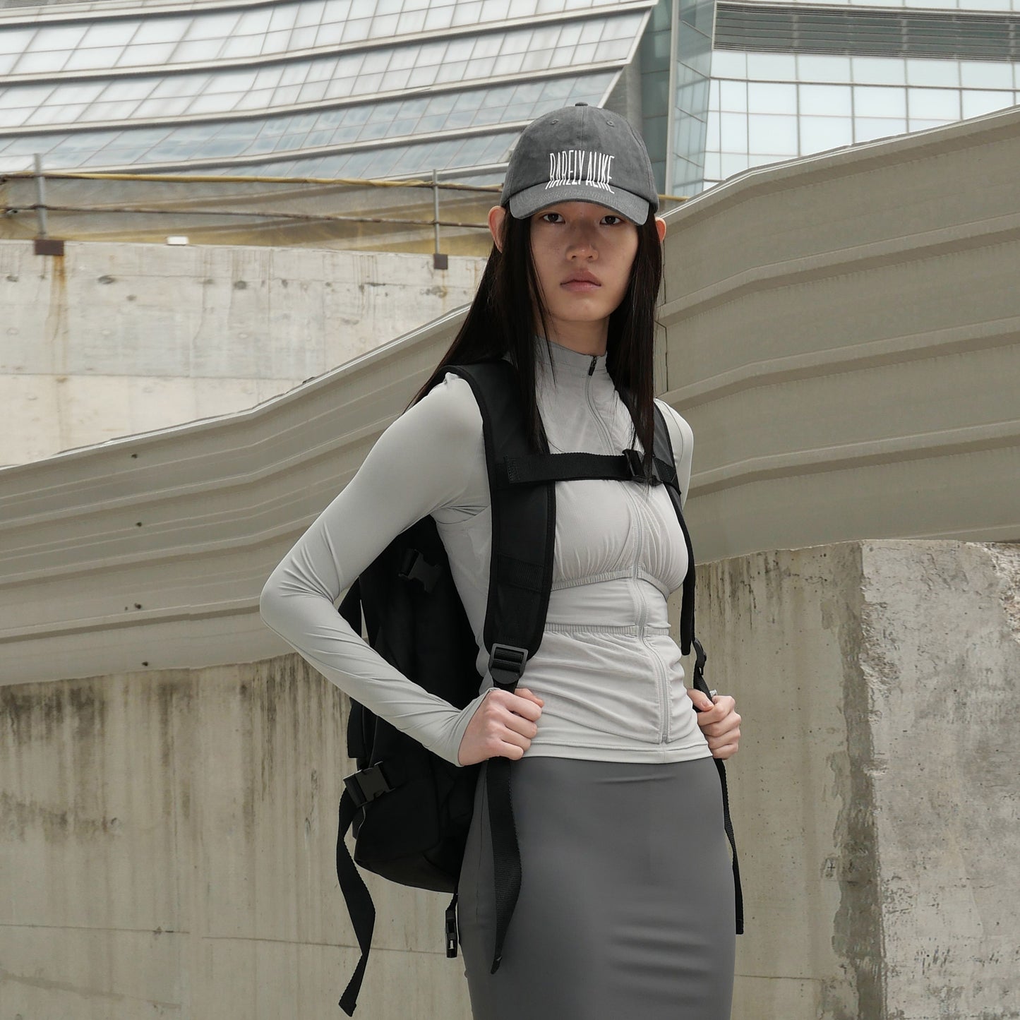 The Ultra-thin Zip Up Fitted Top