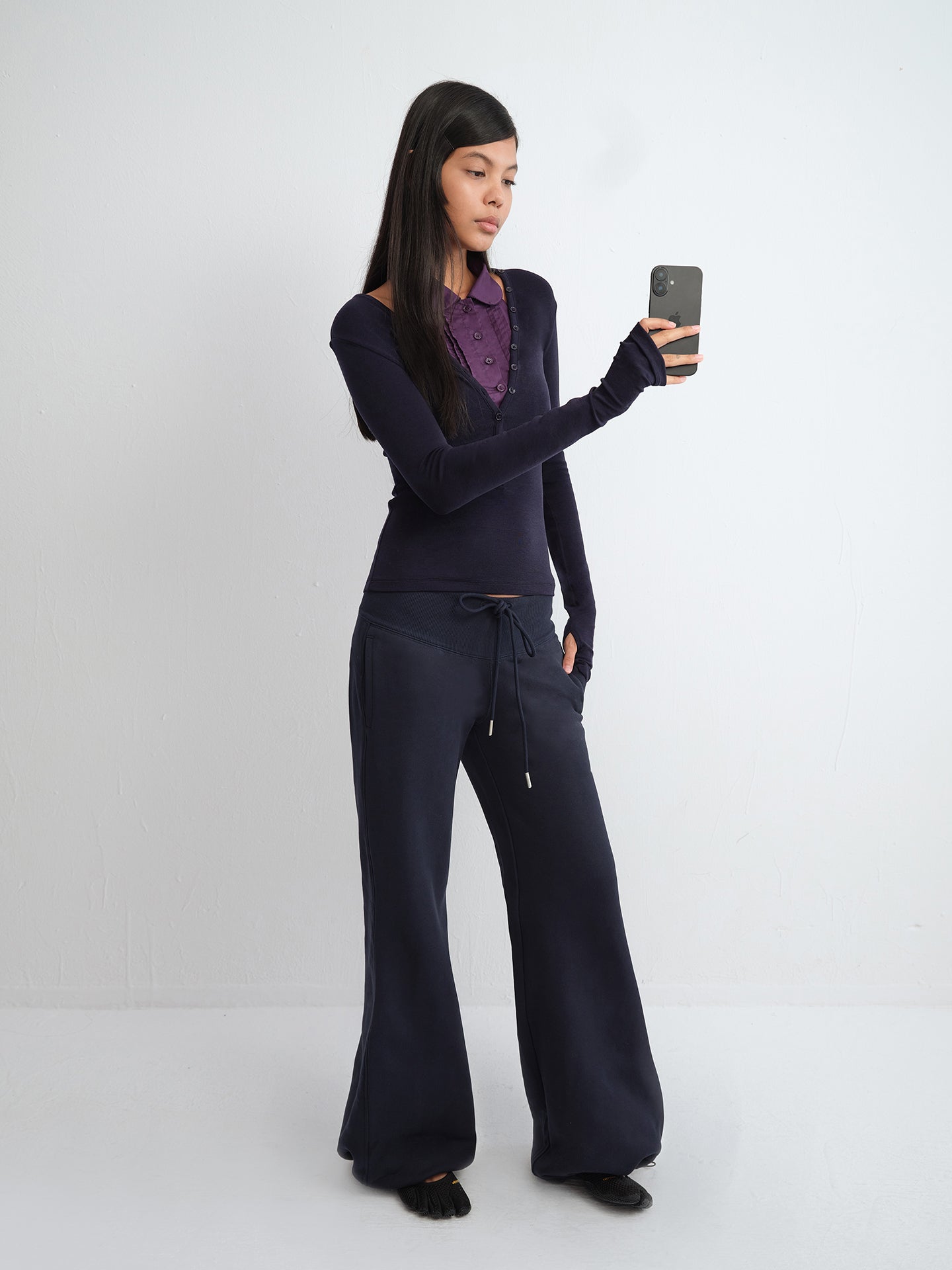 Adjustable V-Neck Buttoned Knit Top