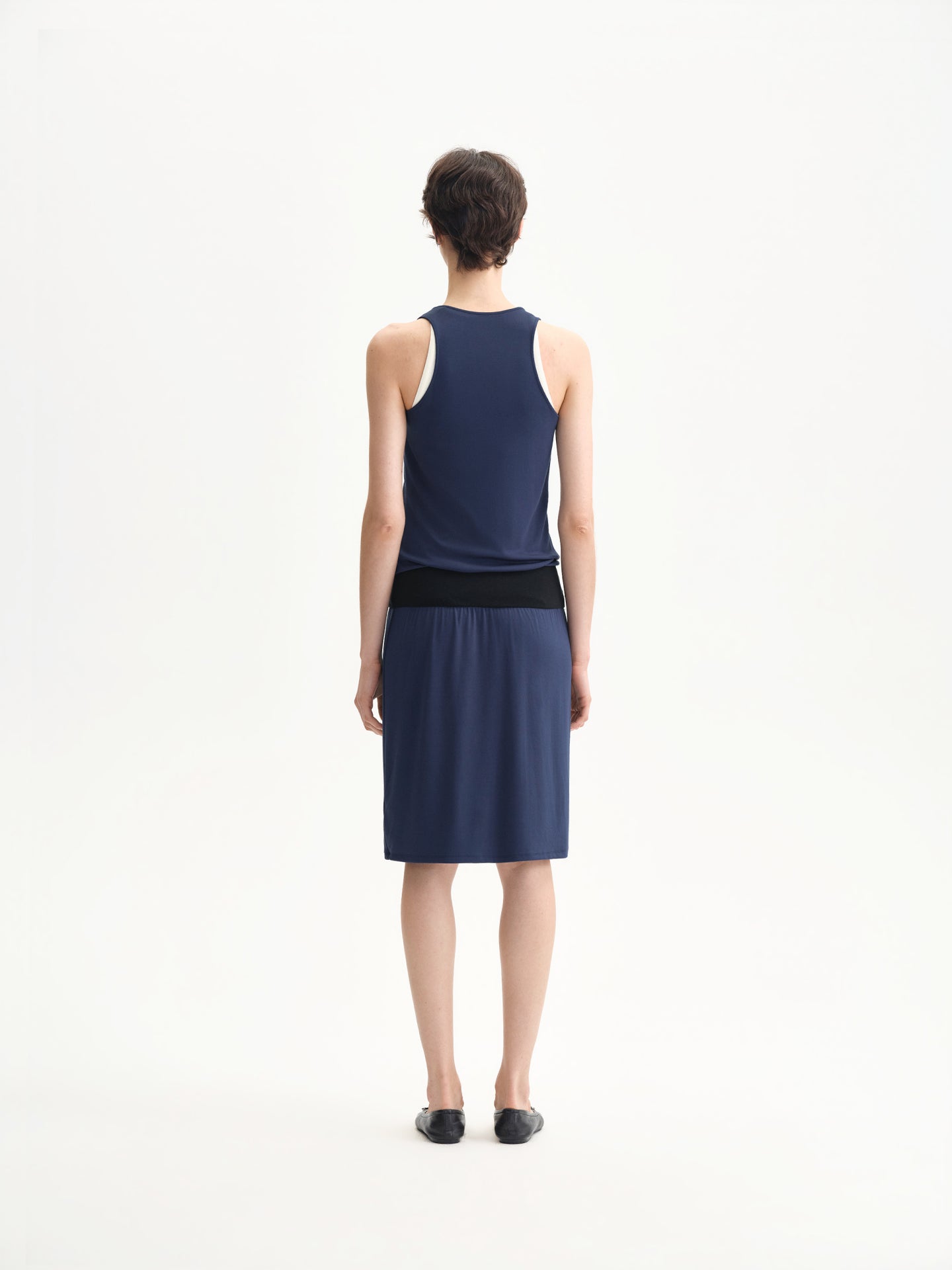 “Slip On” Contrast U-neck Dress