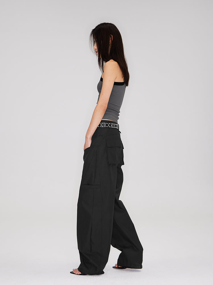 The Structured Cargo Pants