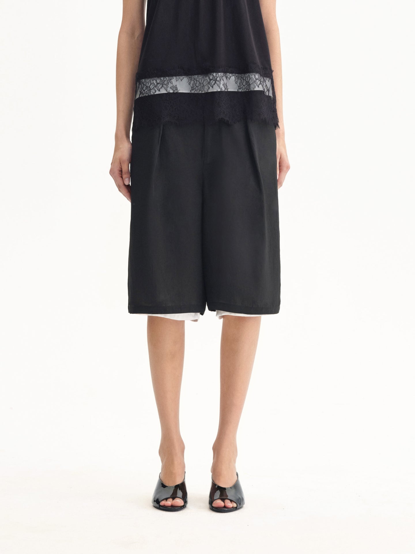 “Shore Breeze” Linen Bermuda Shorts