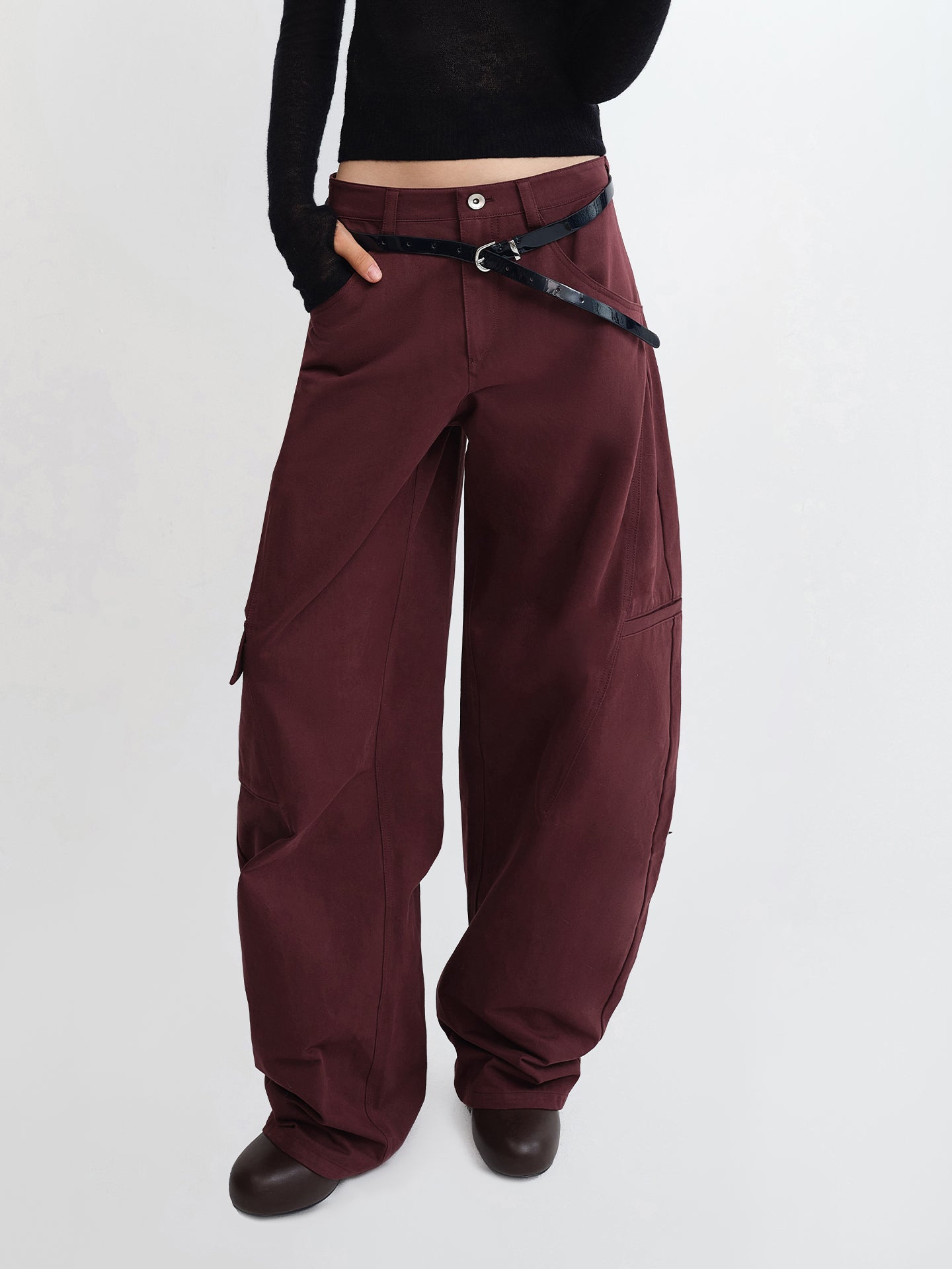 Relaxed Cargo Banana Pants