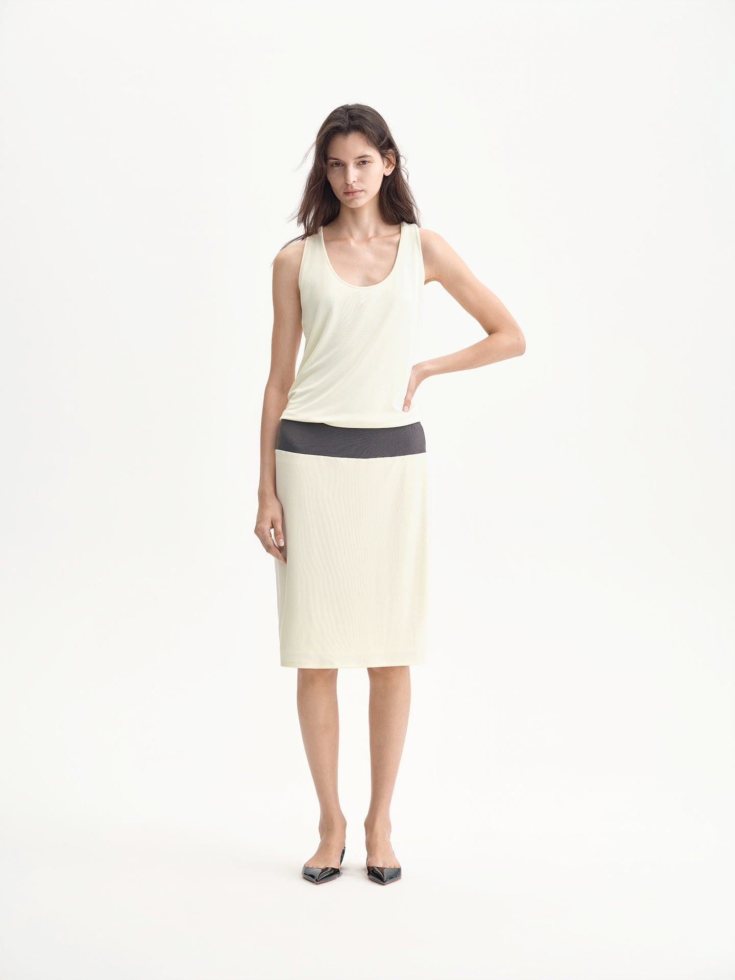“Slip On” Contrast U-neck Dress