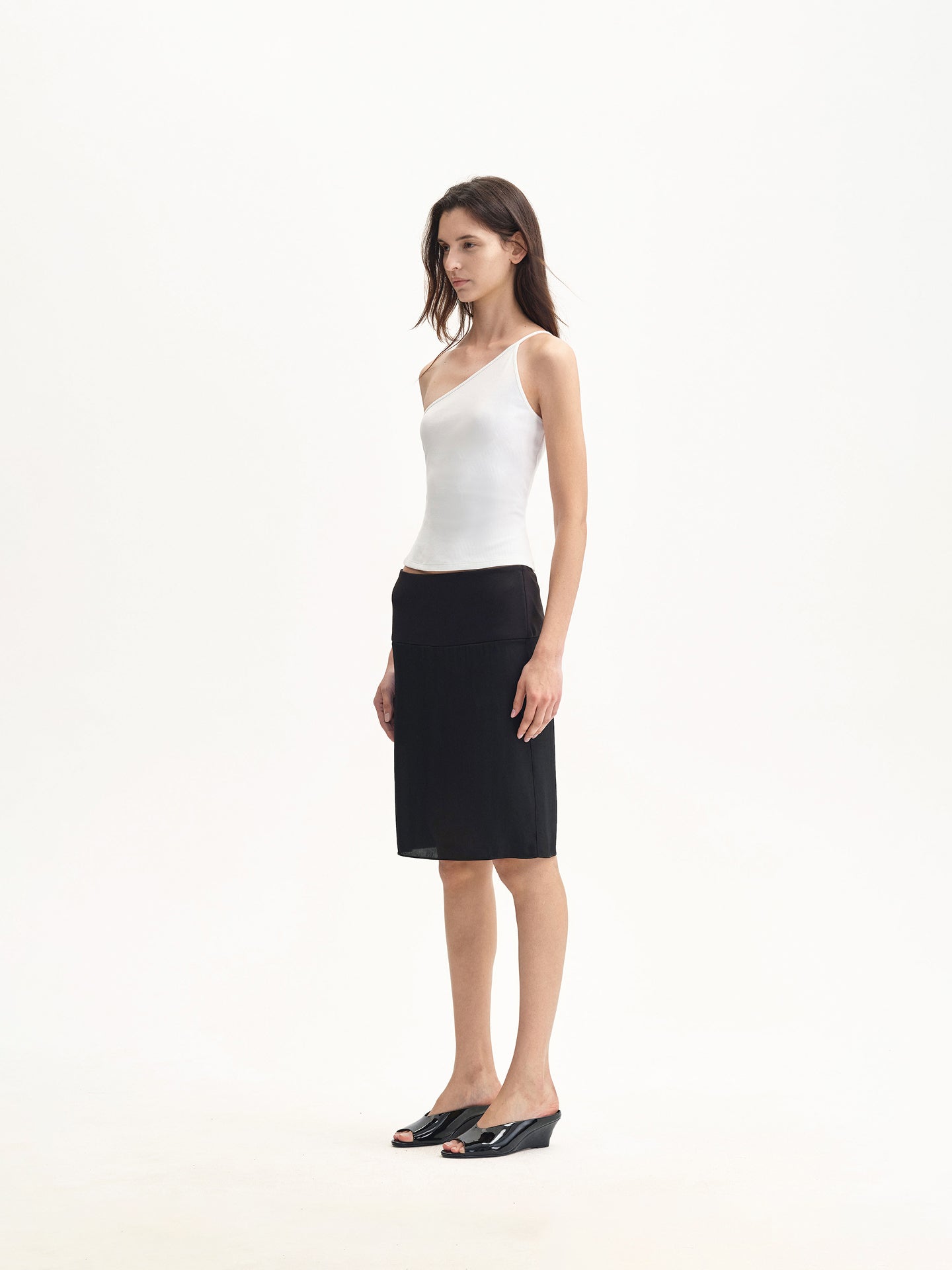 “Classique” Asymmetric Slim Tank Top