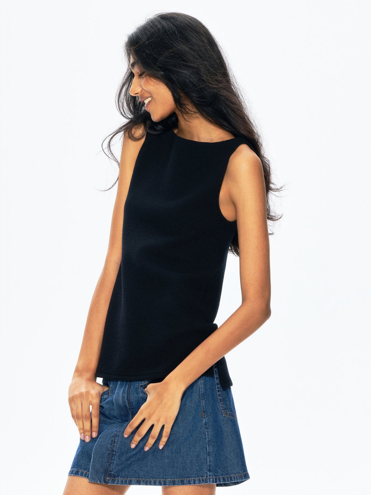 “Picnic Tank” Elegant Off-Shoulder Sleeveless A-Line Top