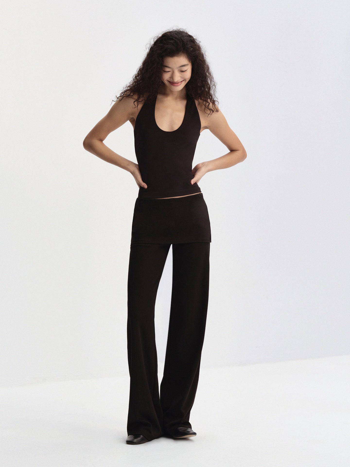 Scoop-Neck Halter Yoga Tank