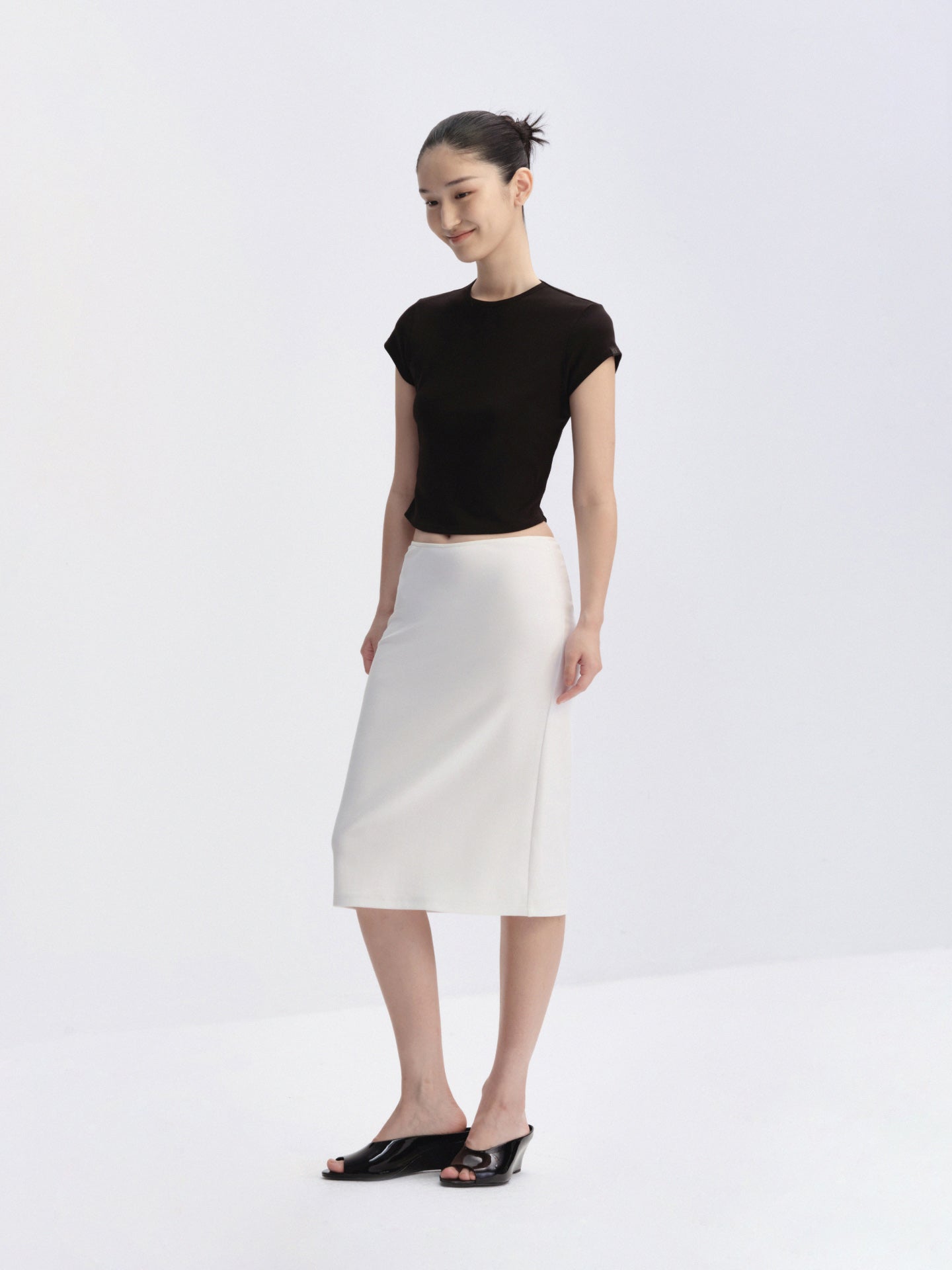 Curved-Hem Cropped Tee