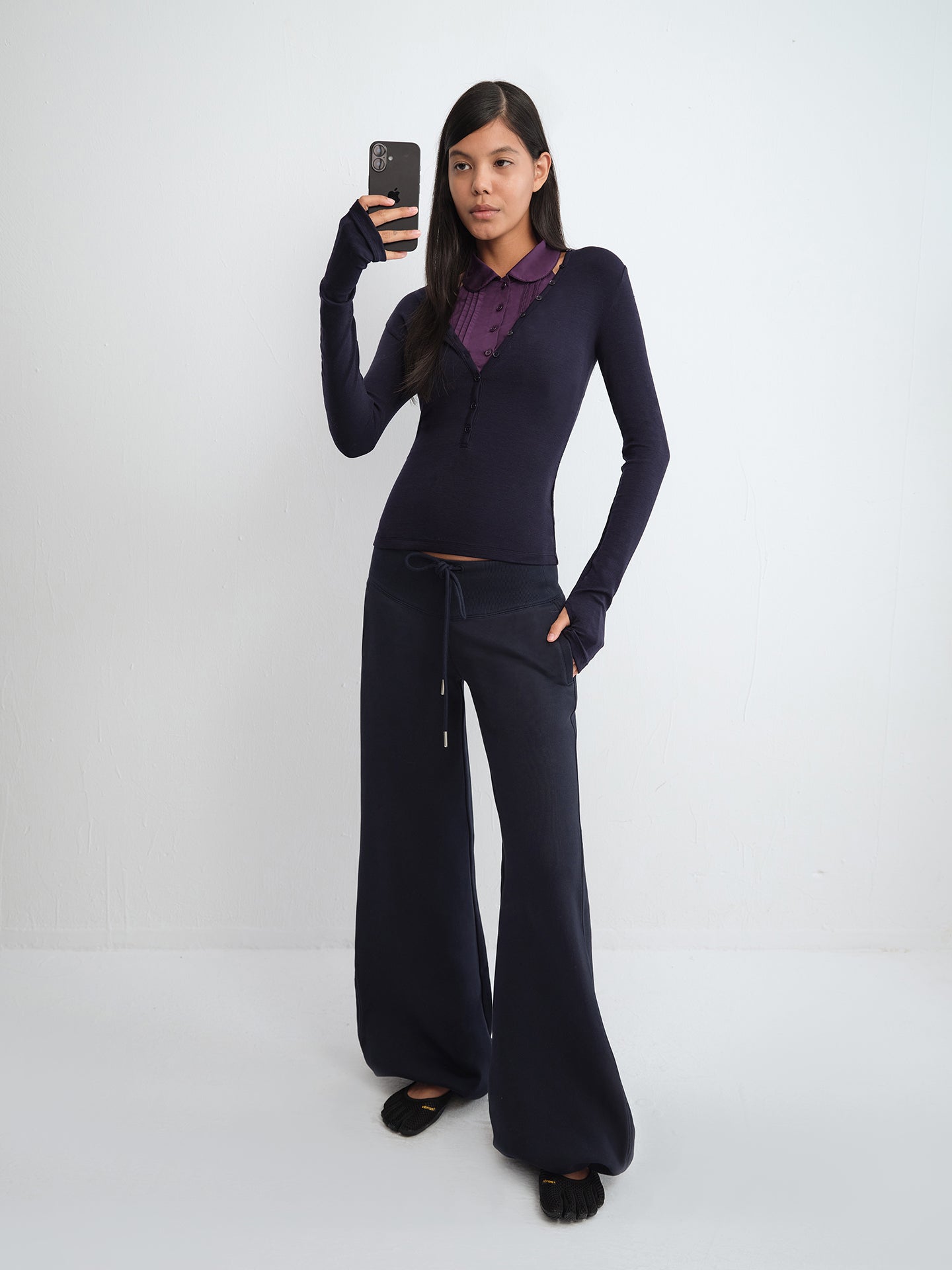 Adjustable V-Neck Buttoned Knit Top