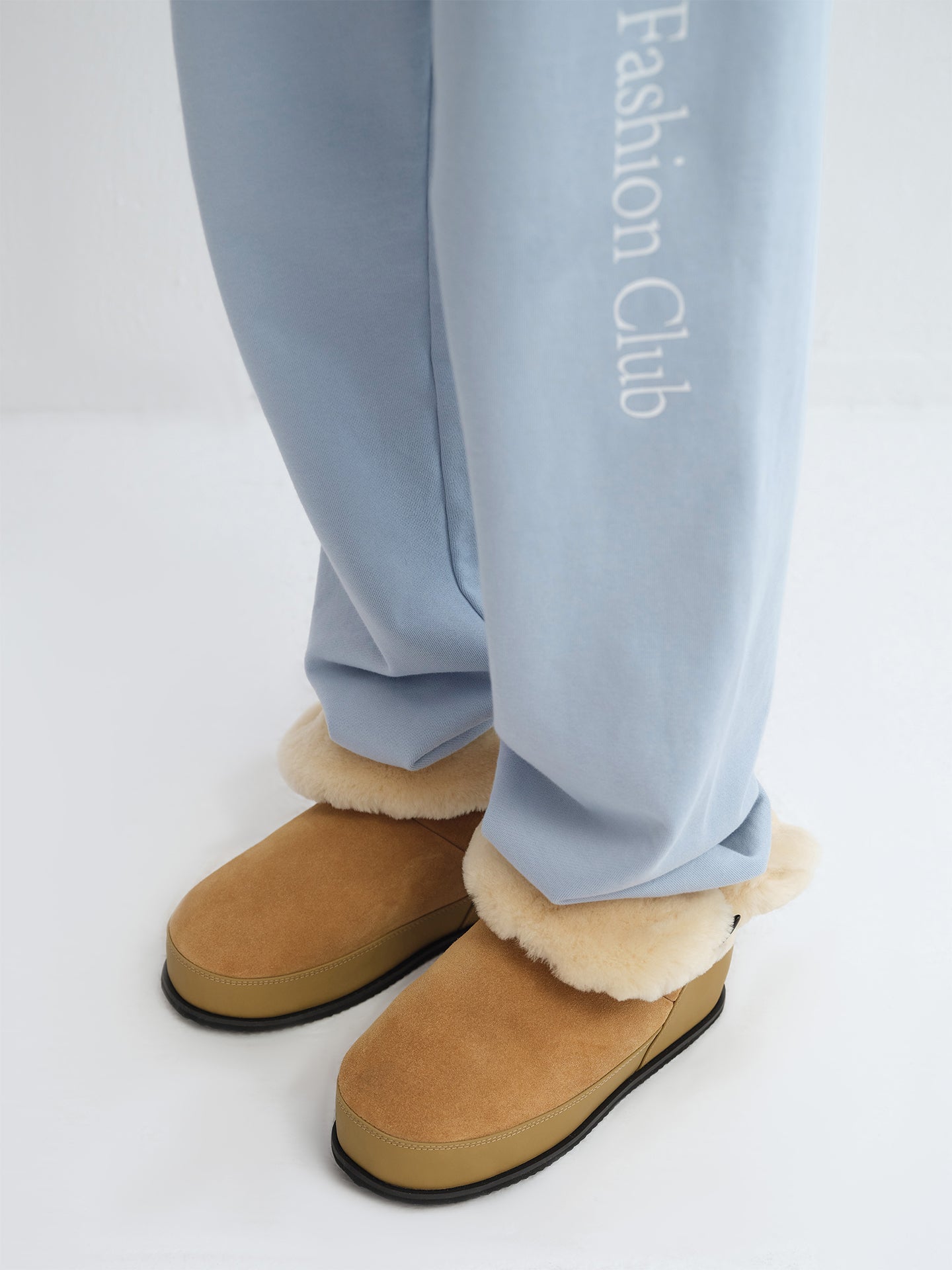 NINI Platform Duffle Low-Top Fur Boots
