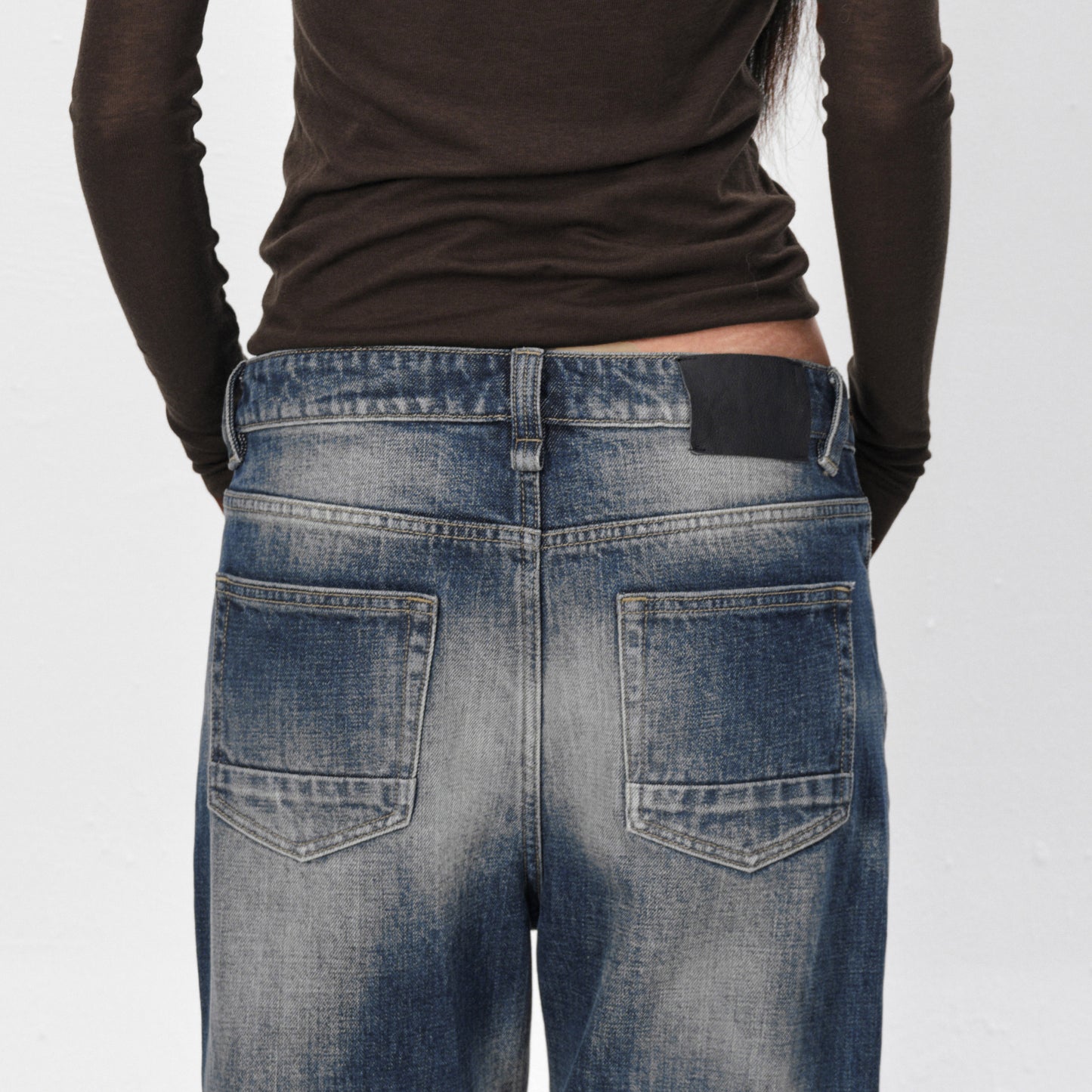 TREE05 Halo Blue Low-Waist Straight-Leg Jeans